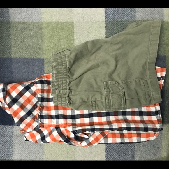 24mo Boys Cherokee Shirt/Short Bundle - Picture 8 of 8